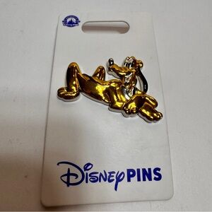 NWT Disney Parks Pluto Sculpted Liquid Metallic Yellow Trading Pin dog